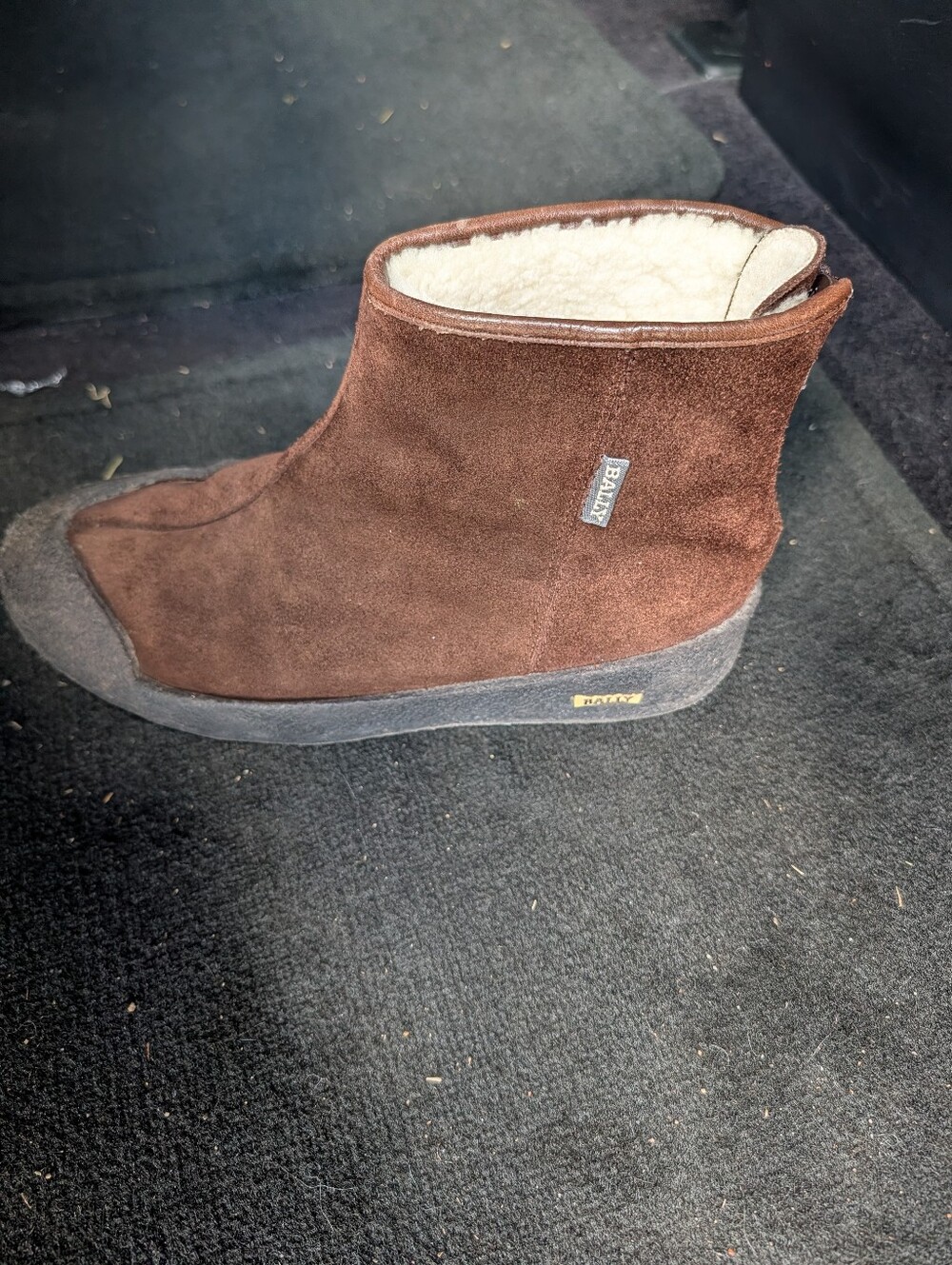 Women's's Vintage Bally Curling Boots Size 9